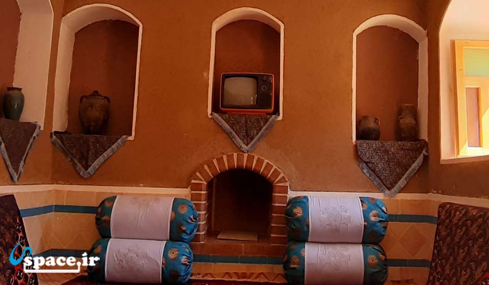 نمای داخلی  اتاق اقامتگاه بوم گردی ننه کلثوم - اصفهان - کاشان - ابوزیدآباد - محمد آباد